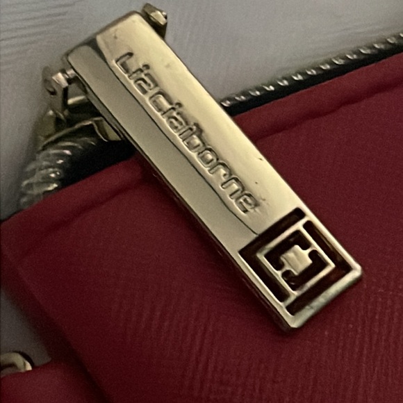 Liz Claiborne 8.5” Red Clutch w/ Gold Hardware & Working Power Charger - Picture 7 of 12